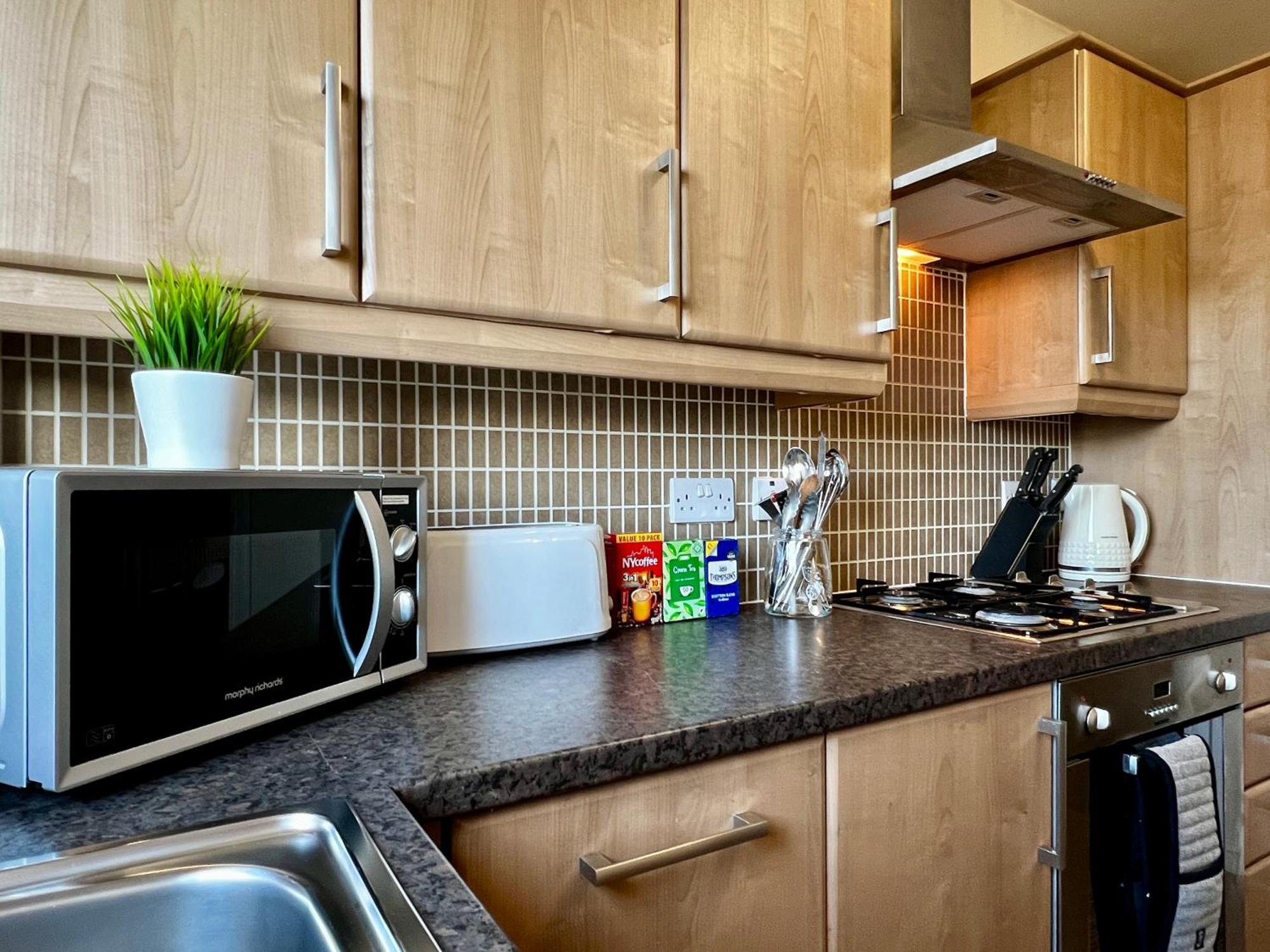 Stylish Modern Flat With Juliet Balcony & Parking Apartment Glasgow Bagian luar foto