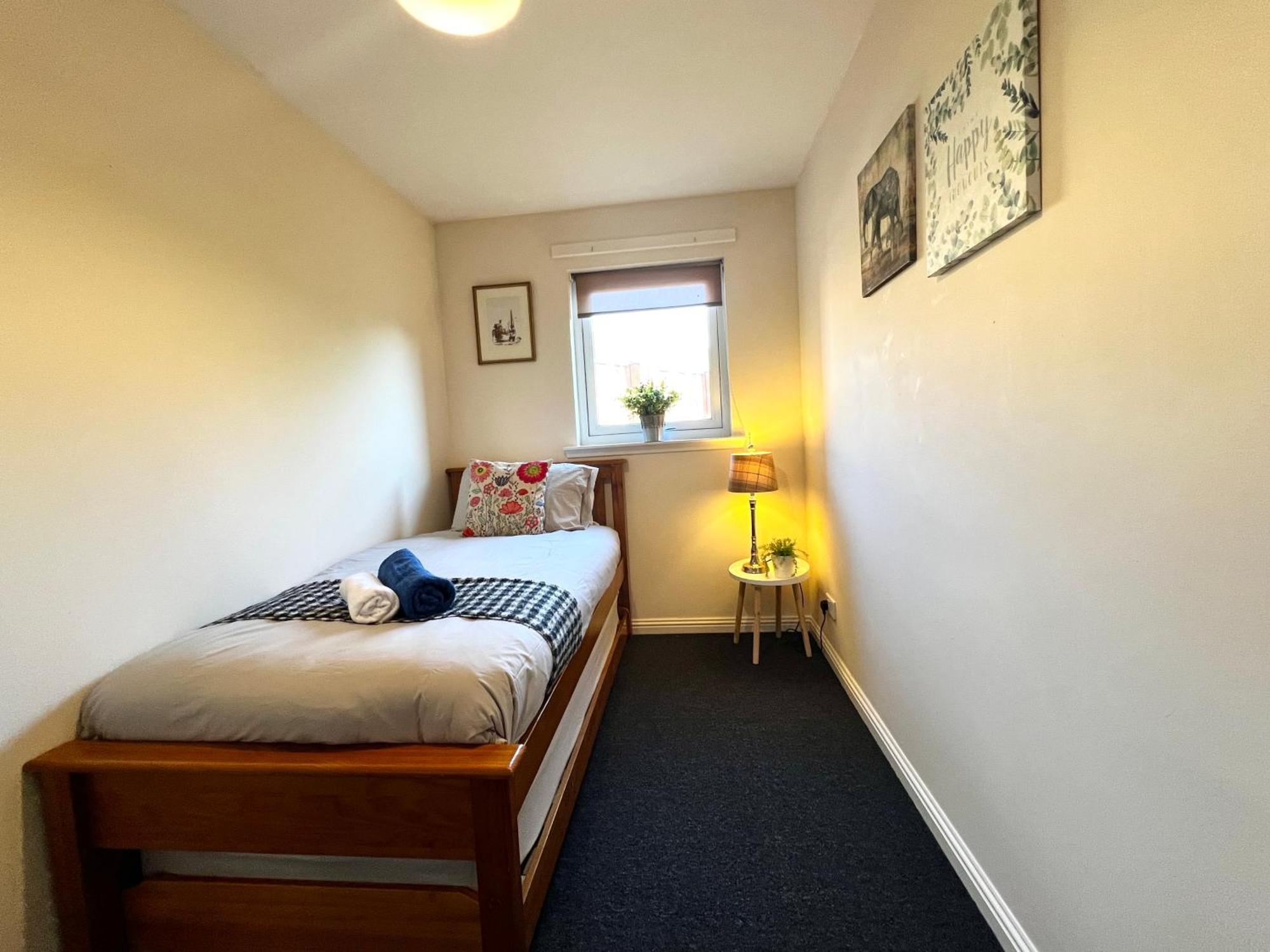 Stylish Modern Flat With Juliet Balcony & Parking Apartment Glasgow Bagian luar foto