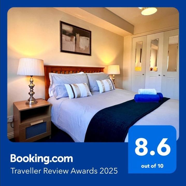 Stylish Modern Flat With Juliet Balcony & Parking Apartment Glasgow Bagian luar foto